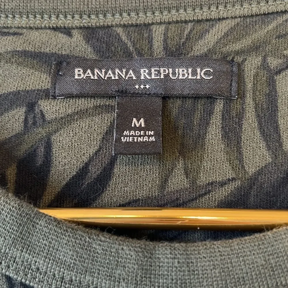 Banana Republic Crewneck Sweatshirt